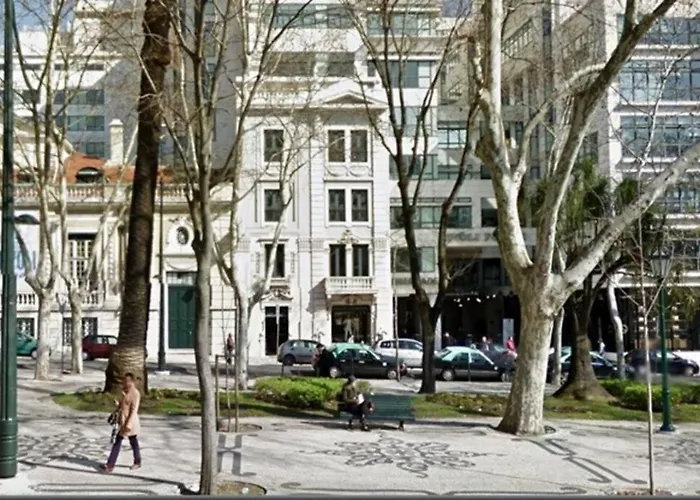 Av. Da Liberdade Comfortable Apt With Balcony