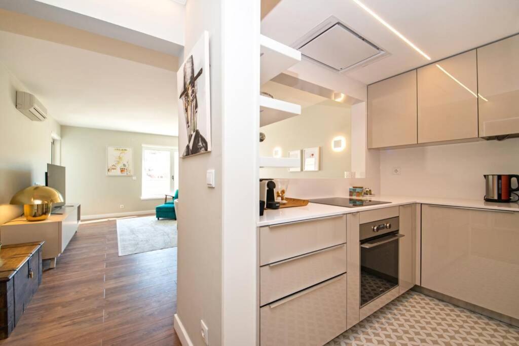 Apartamento Av. Da Liberdade Comfortable With Balcony *