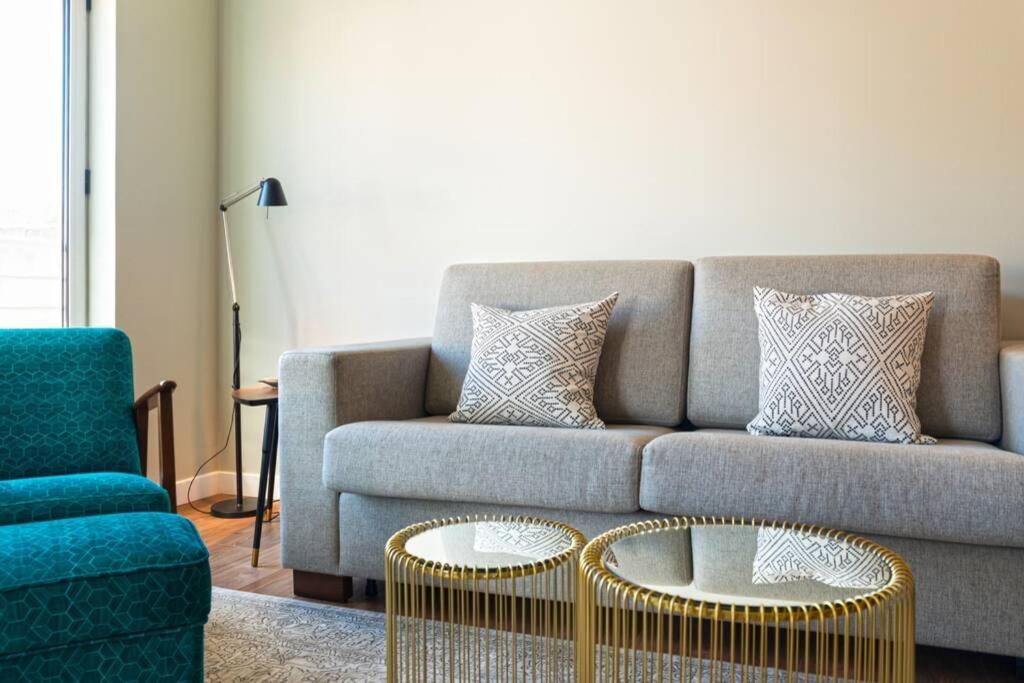 Av. Da Liberdade Comfortable With Balcony Apartamento *